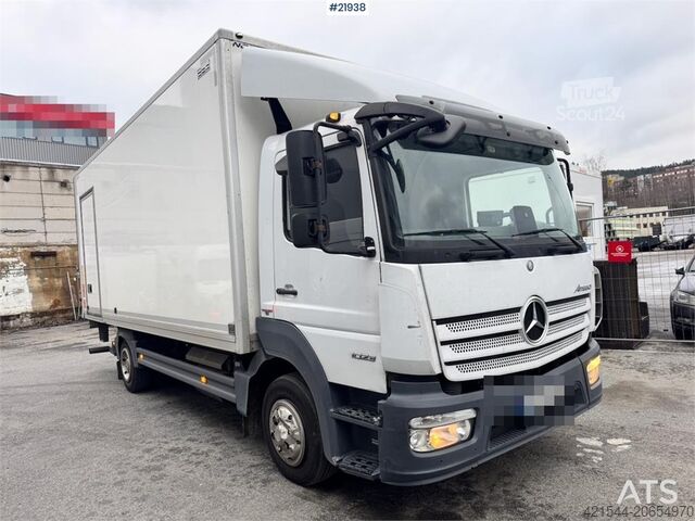 Mala Mercedes-Benz Atego 1023 box car