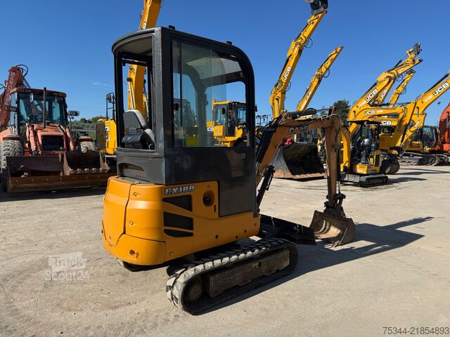 Minikotró Case CX 18B S2