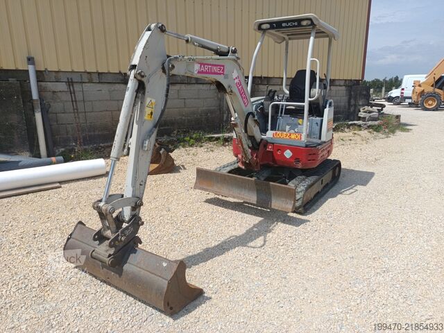 Mini ekskavators < 7t Takeuchi TB23R with 3 excavator buckets
