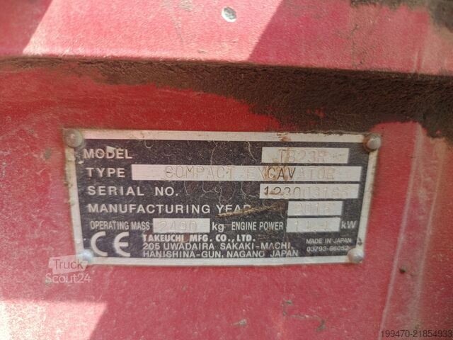 Mini ekskavators < 7t Takeuchi TB23R with 3 excavator buckets