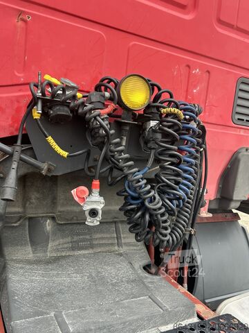 Standart çekici Iveco EuroTech 440 Magirus Sattelzugmaschine L