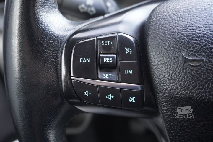 Фургон с ящиками Ford Transit Custom 2.0 TDCI 130PK L2 EURO 6 - Airco...