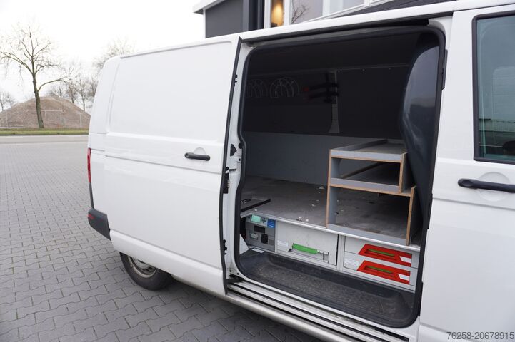Skriňová dodávka Volkswagen Transporter 2.0 TDI L2 EURO 6 - Airco - PDC - C...