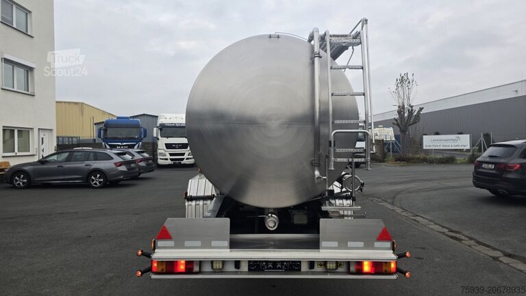 Tanktrailer  Magyar Edelstahltankauflieger 27500 - 5 Kammern