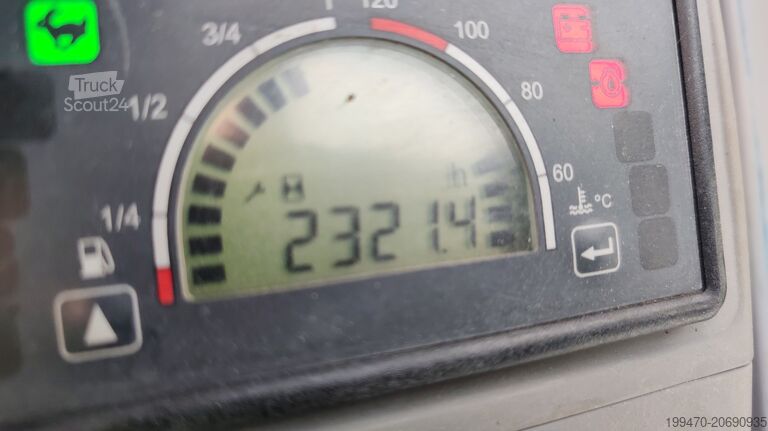 حفار صغير <7 طن Wacker Neuson EZ26