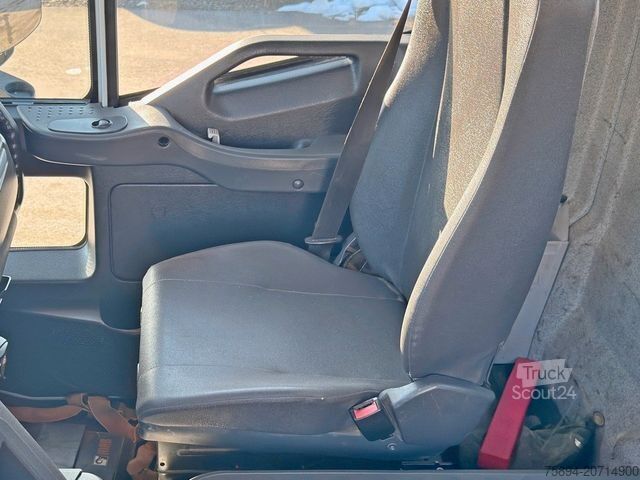 Truck mounted crane IVECO TRAKKER * HIAB 211 E - 6 HIDUO+ FUNK / 8x4 *TOP