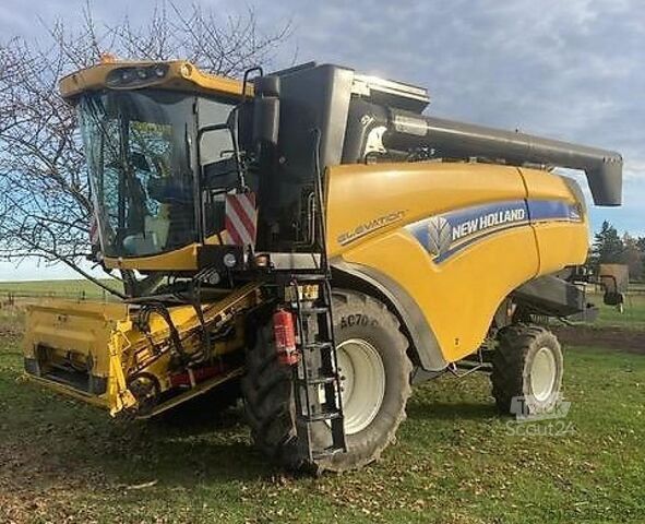 Combine harvester New Holland CX5090