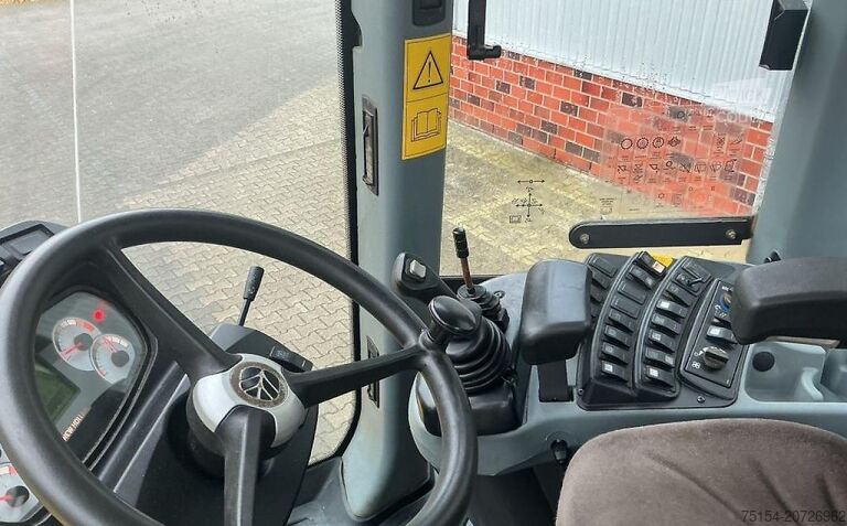 Wheel loader New Holland WA 170