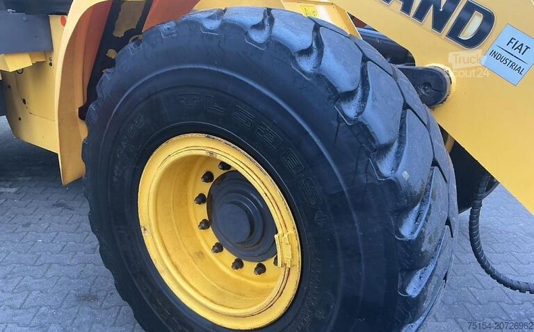 Wheel loader New Holland WA 170