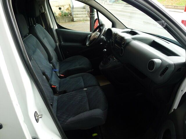 Aangepaste bestelwagen Peugeot Partner 3-Sitzer