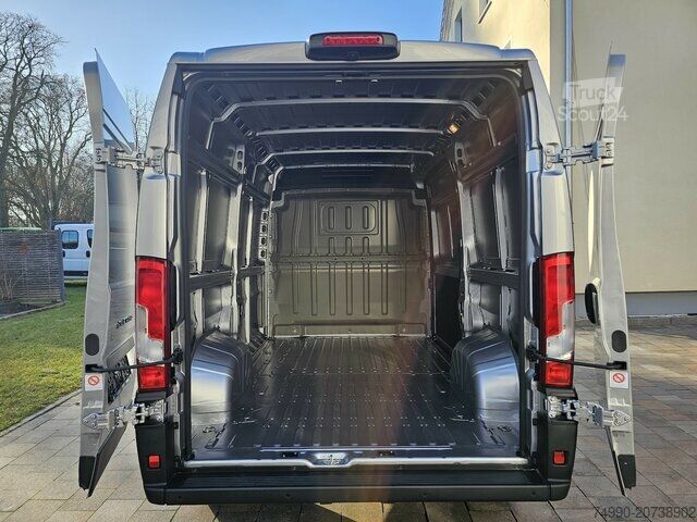 Ван с висока покривка Fiat Ducato 35 Automatik L2H2 180 Voll-LED V-Cockpit