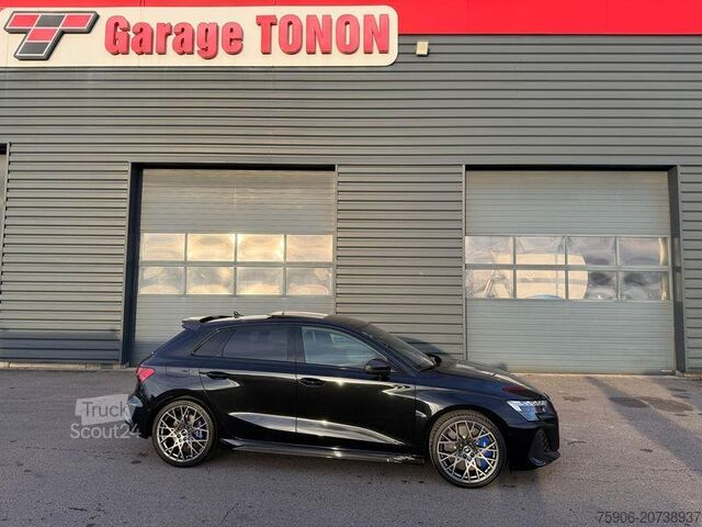 Weitere Nutzfahrzeuge Audi RS3