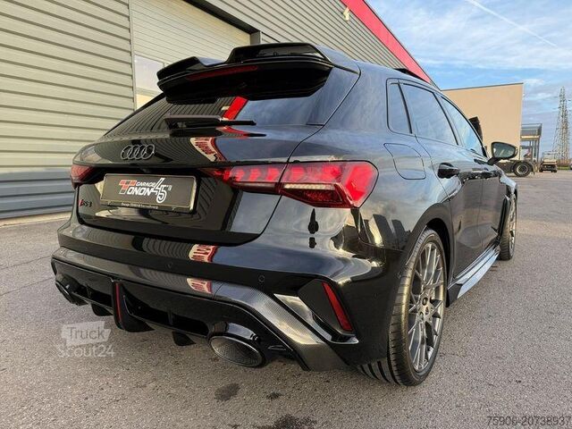 Weitere Nutzfahrzeuge Audi RS3
