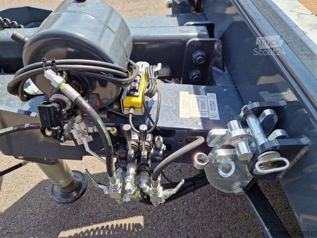 Przyczepa do przewozu samochodów Gourdon PEB 310