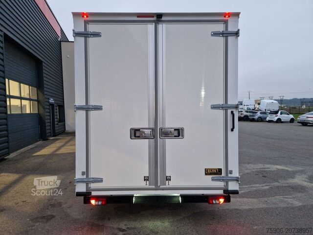 Høy og lang skapvogn Fiat Ducato