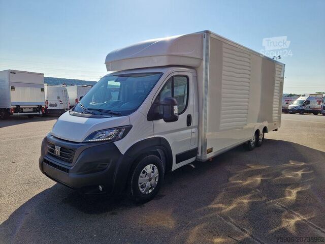 Høy og lang skapvogn Fiat Ducato