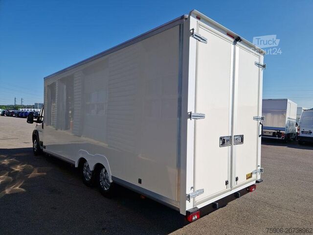 Høy og lang skapvogn Fiat Ducato