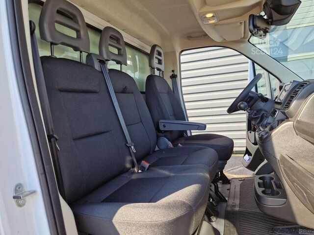 Høy og lang skapvogn Fiat Ducato