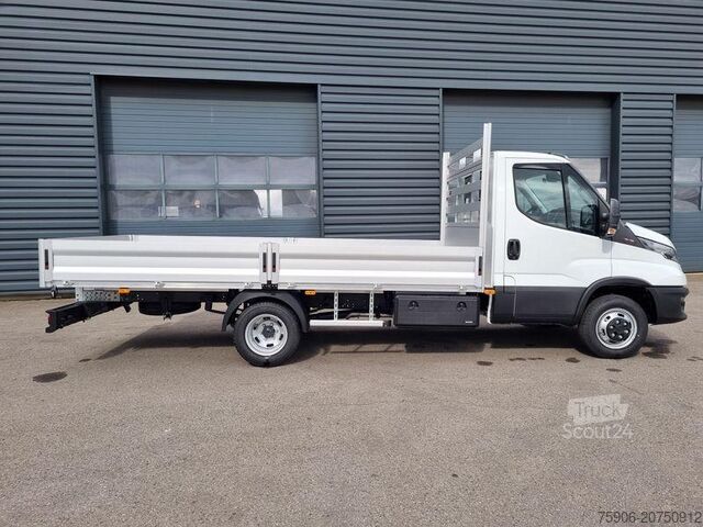 Furgonetas personalizadas / soluciones a medida Iveco DAILY 35-180 PLATEAU 4.40m
