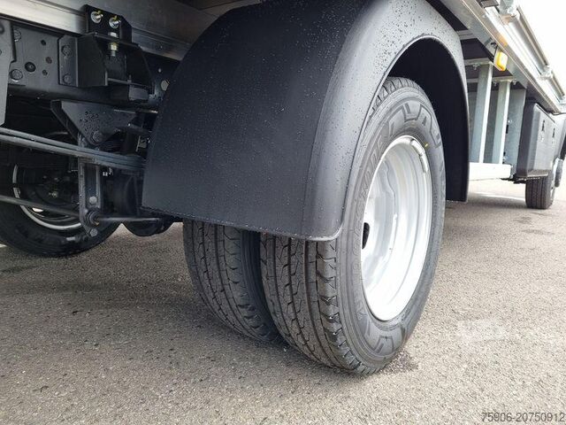 Furgonetas personalizadas / soluciones a medida Iveco DAILY 35-180 PLATEAU 4.40m