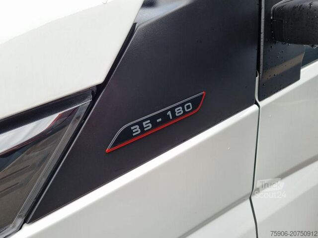 Furgonetas personalizadas / soluciones a medida Iveco DAILY 35-180 PLATEAU 4.40m