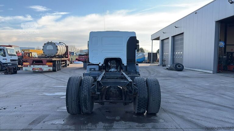 Chassis com cabina Renault Premium 320 (FULL STEEL / LAMES / BOITE MANUELL...