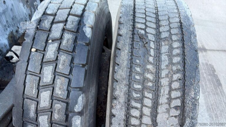 Chassis com cabina Renault Premium 320 (FULL STEEL / LAMES / BOITE MANUELL...