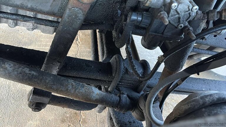 Chassis com cabina Renault Premium 320 (FULL STEEL / LAMES / BOITE MANUELL...