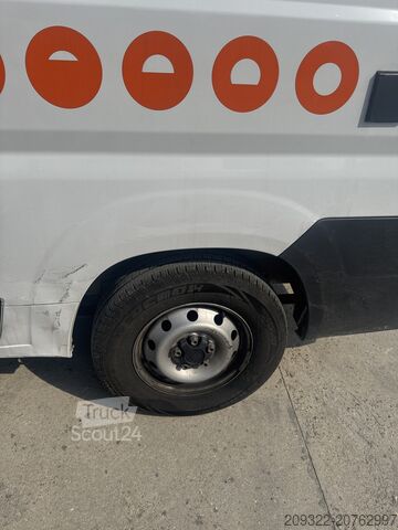 Karavāna/kemperis Fiat Weinsberg Carabus 600 K | 4 Posti Letto | Completamente Attrezzato