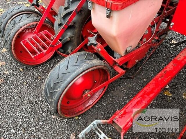 Сеялка Becker AEROMAT T6Z