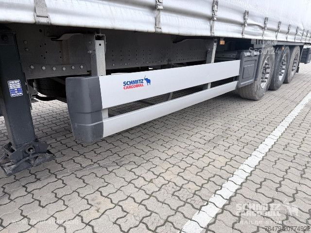 Atvira puspriekabė su tentu Schmitz Cargobull Curtainsider Standard