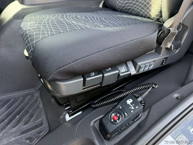 Škatlasti tovornjak MERCEDES-BENZ ATEGO 1524 L Koffer 7,25 m LBW 1,5 to.*NL 8 T