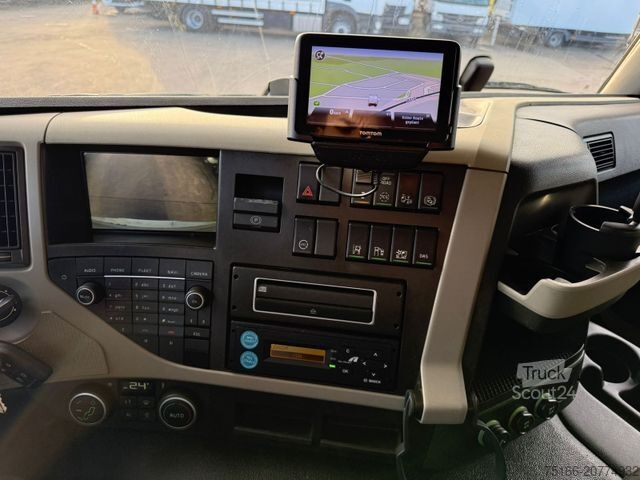 Camion refrigerato VOLVO FM 370 Fernverkehr Kühlk.7,8m LBW RMOKING