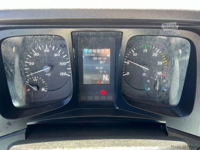 Hladilni tovornjak MERCEDES-BENZ ANTOS 1832 L Kühlkoffer 7,85 m LBW 2 T*3 Kammer