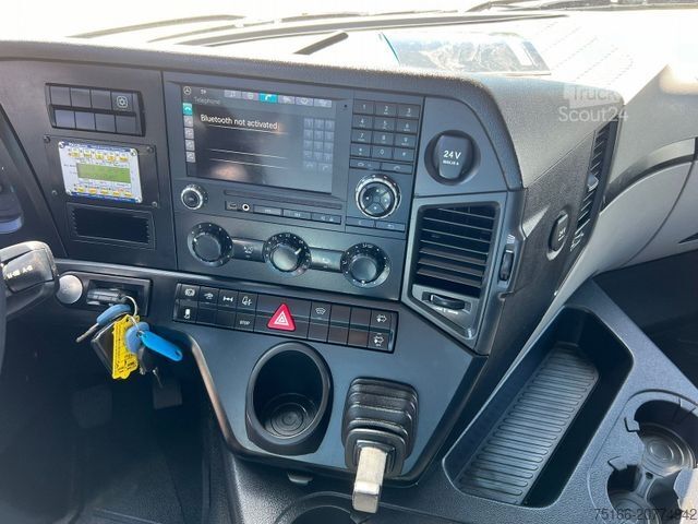 Hladilni tovornjak MERCEDES-BENZ ANTOS 1832 L Kühlkoffer 7,85 m LBW 2 T*3 Kammer