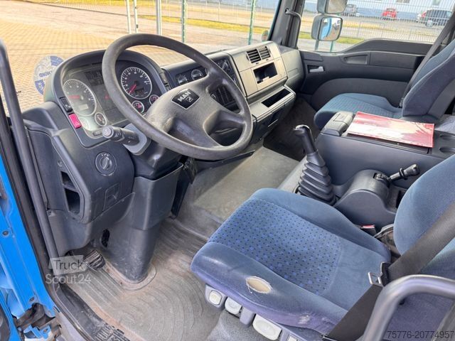 Vrachtwagen met bakwagen MAN TGL   7.150  Koffer LBW Manuelle Schaltung
