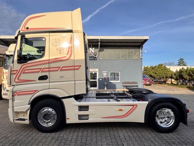 Standaard trekker MERCEDES-BENZ Mercedes-Benz 1848 L  Actros 5 GigaSpace