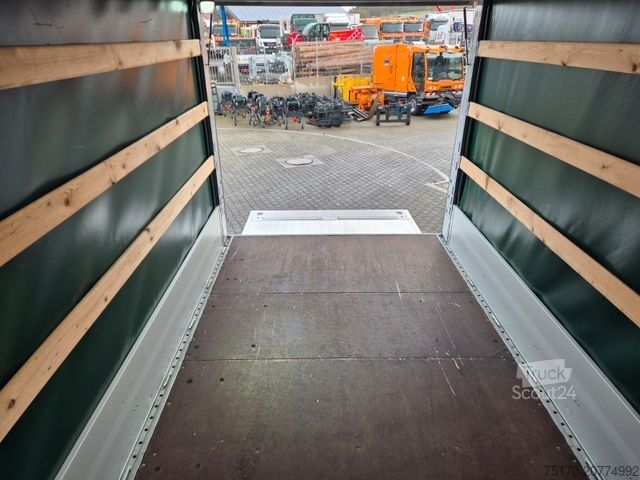 Furgone centinato MITSUBISHI Canter 7C15 LBW Klima Navi Kamera AHK