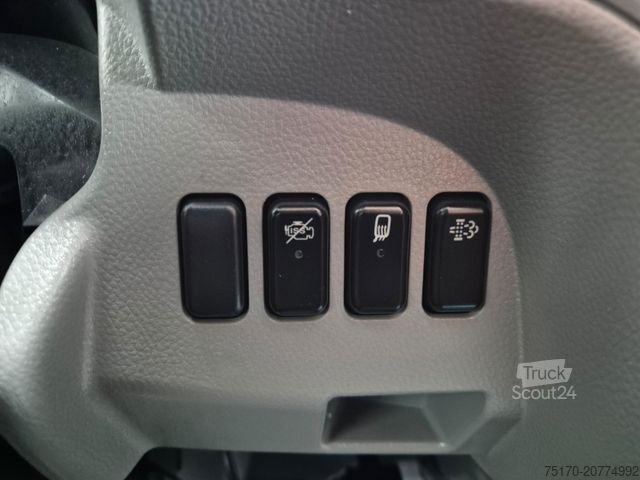 Furgone centinato MITSUBISHI Canter 7C15 LBW Klima Navi Kamera AHK