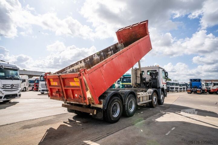 Benne MERCEDES ACTROS 3241 K -MP3-E5