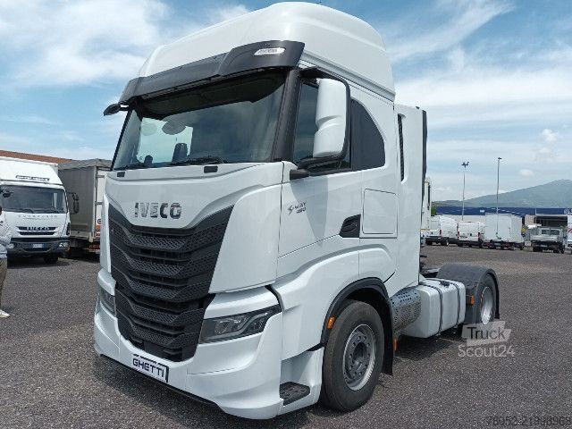 Standart çekici ünitesi IVECO AS440S48T/P