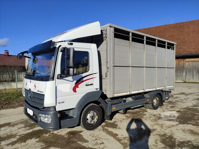 Lastbil med husdyrkrop Mercedes-Benz Atego