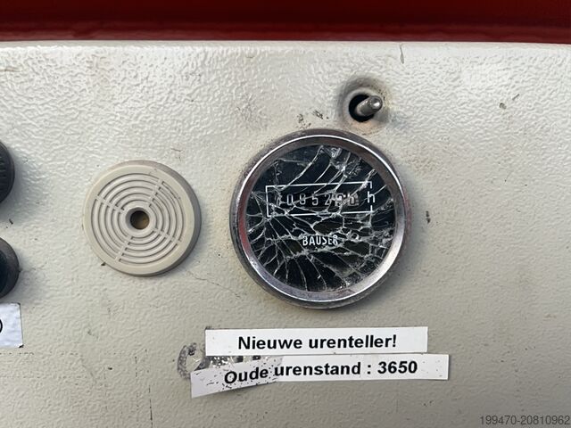 Nůžkový zvedací stůl Holland-Lift Q135-DL24 Monostar (13.5 m)