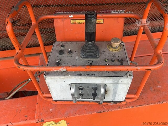 Nůžkový zvedací stůl Holland-Lift Q135-DL24 Monostar (13.5 m)