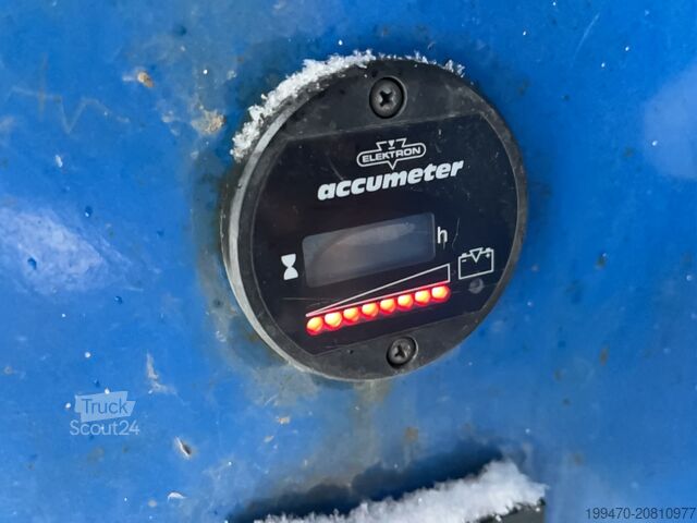 Nůžkový zvedací stůl Holland-Lift Q 135 El 24 (15m)