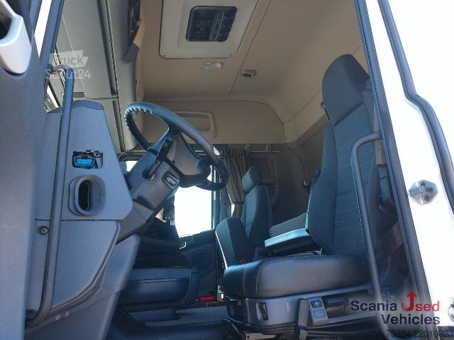 Véhicule tracteur volume Scania R 410 LA4x2MEB
