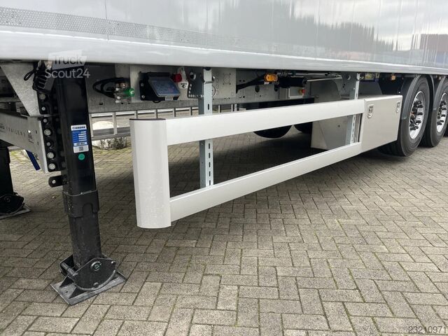  Knapen K100 - 92m3 Powersheet Floor 10mm *Nieuw / Neu*