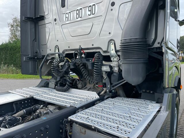  Mercedes-Benz ACTROS 1853 LS 4X2