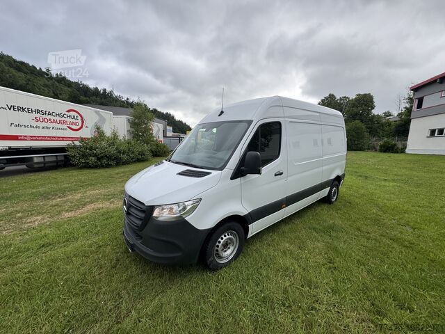 Pakettiauto Mercedes-Benz Sprinter III 214 L2H2
