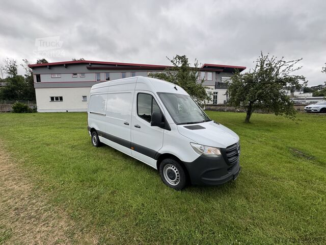 Pakettiauto Mercedes-Benz Sprinter III 214 L2H2